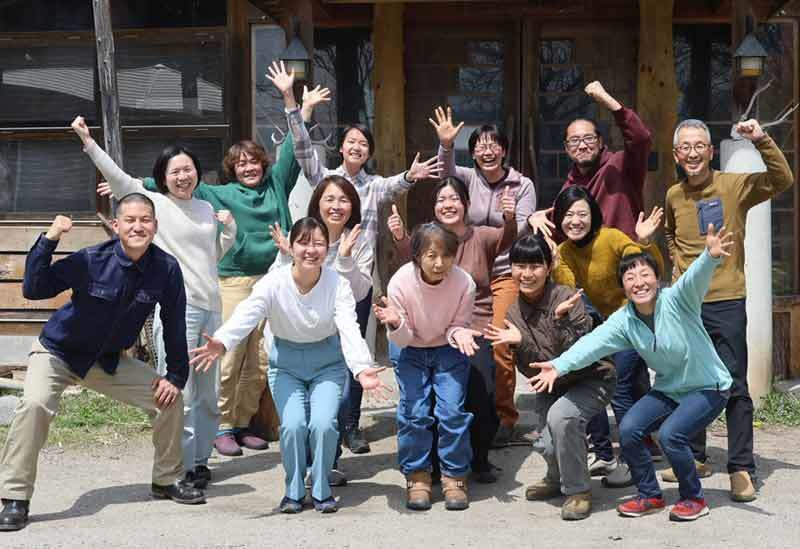 staff_all_2502.jpg